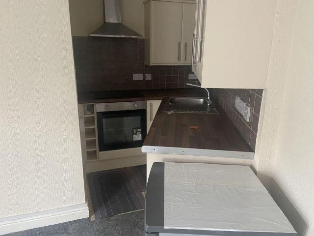1 bedroom end of terrace house to rent