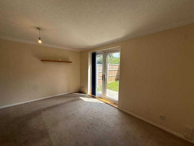 1 bedroom end of terrace house to rent