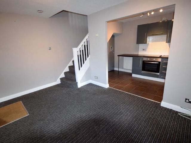 1 bedroom end of terrace house to rent