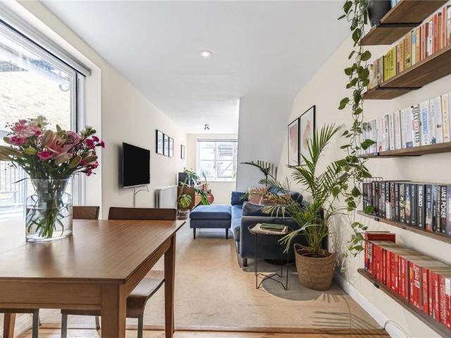 1 bedroom end of terrace house to rent
