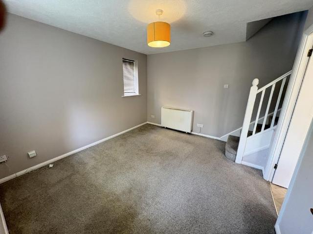 1 bedroom end of terrace house to rent