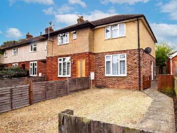 1 bedroom end of terrace house to rent