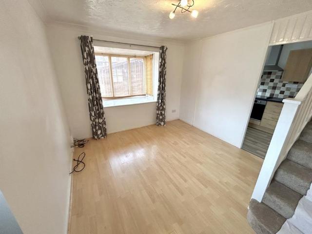 1 bedroom end of terrace house to rent