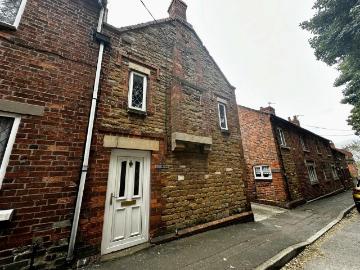 1 bedroom end of terrace house to rent