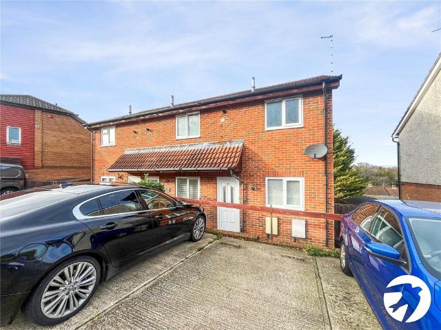 1 bedroom end of terrace house to rent