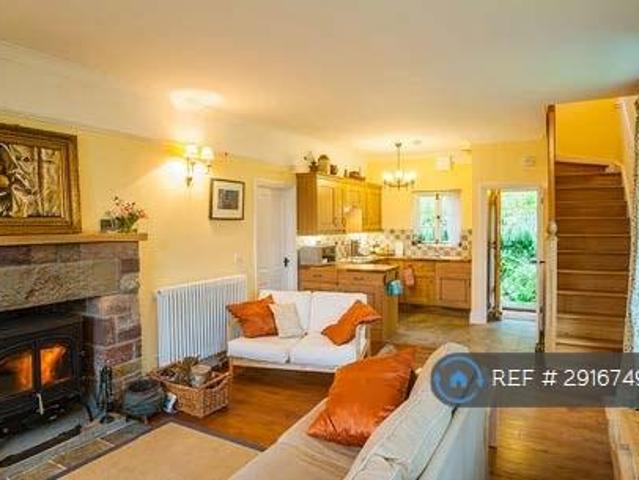 1 bedroom end of terrace house to rent