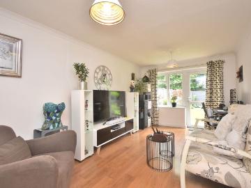 1 Bedroom End Terraced Bungalow To Rent