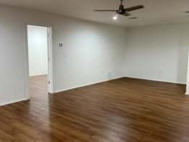 1 bedroom, Elgin TX 78621 LS98852278