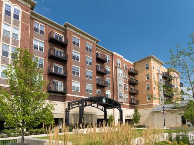 1 bedroom, Elmhurst IL 60126 LS105433289