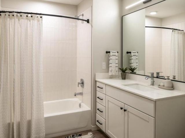 1 bedroom, Elmhurst IL 60126 LS105598454