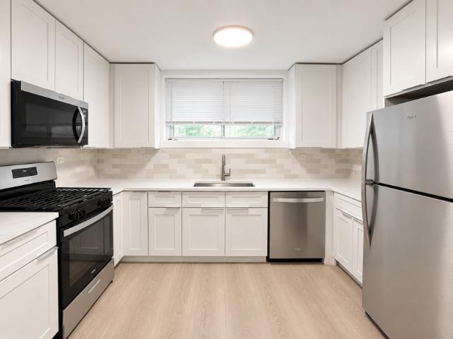 1 bedroom, Elmwood Park IL 60707 105804599