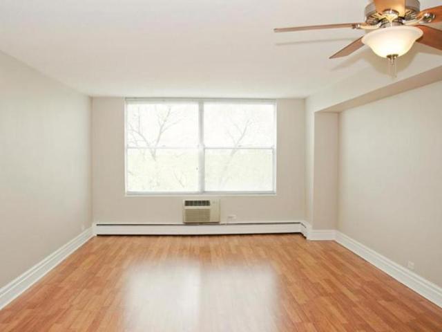 1 bedroom, Evanston IL 60201 105834769