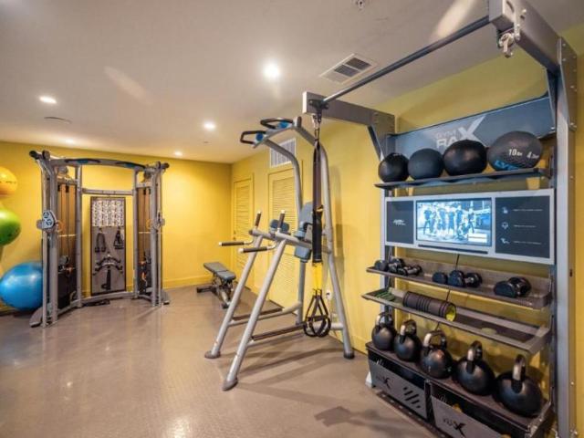 1 bedroom, Fort Worth TX 76102 104335091