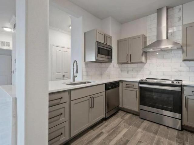 1 bedroom, Fort Worth TX 76102 LS104722513