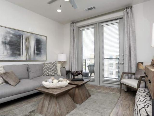 1 bedroom, Fort Worth TX 76106 105854214