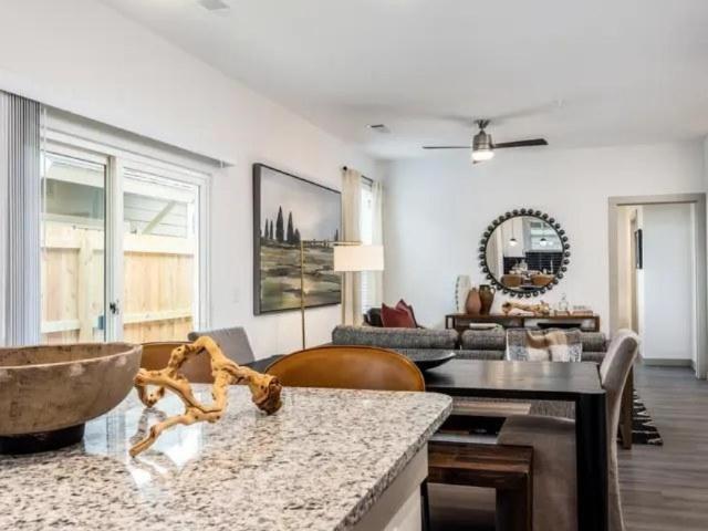 1 bedroom, Fort Worth TX 76131 LS104817597