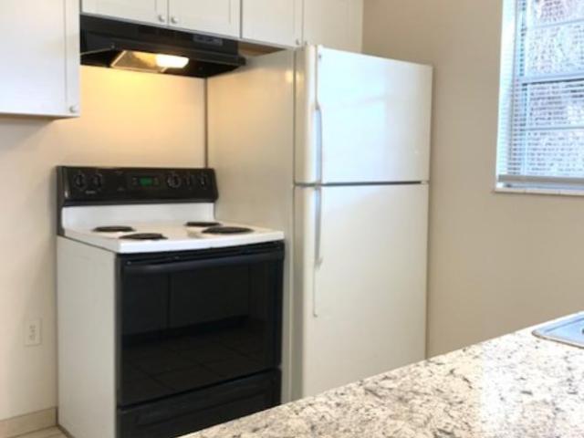 1 bedroom, Fort Myers FL 33901 104740292