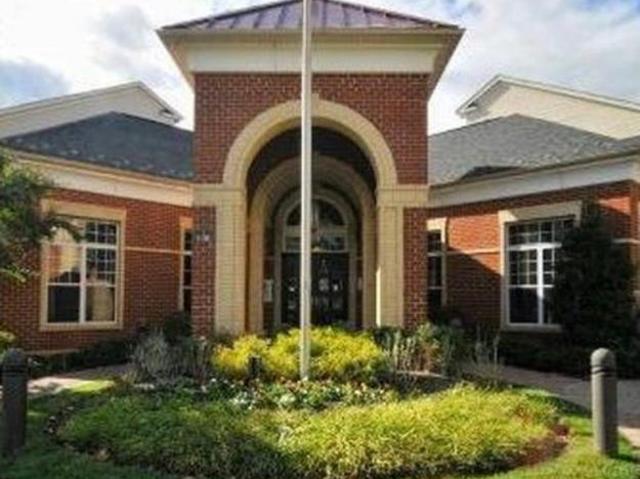 1 bedroom, Fairfax VA 22030 106221157