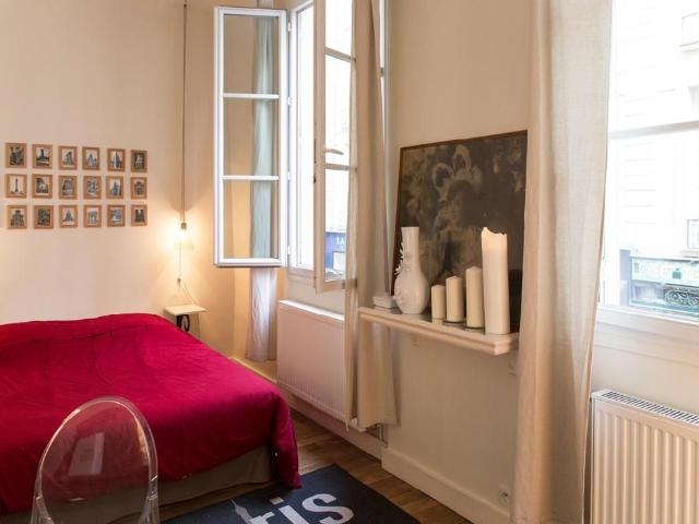 1 bedroom flat 40m² Louvre Palais Royal, Paris Amsterdam Apartments for Rent