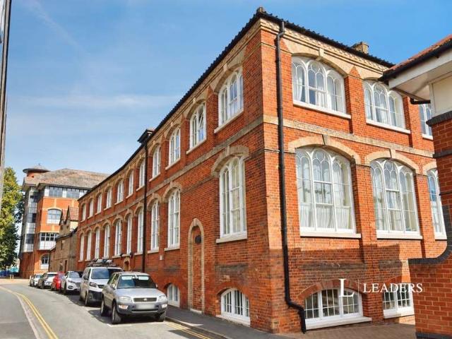 1 Bedroom Flat