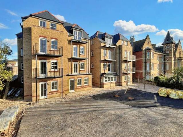 1 Bedroom Flat