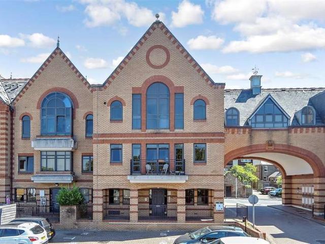 1 Bedroom Flat