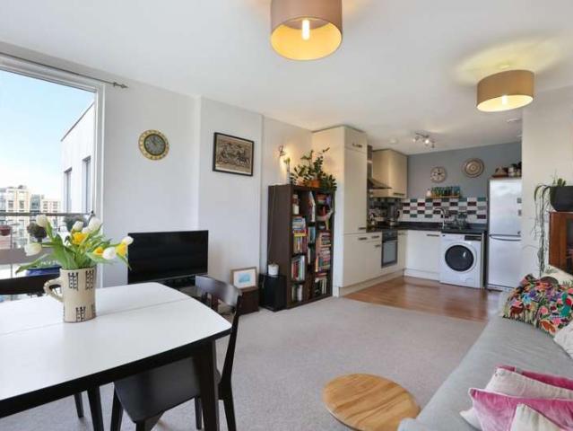 1 Bedroom Flat