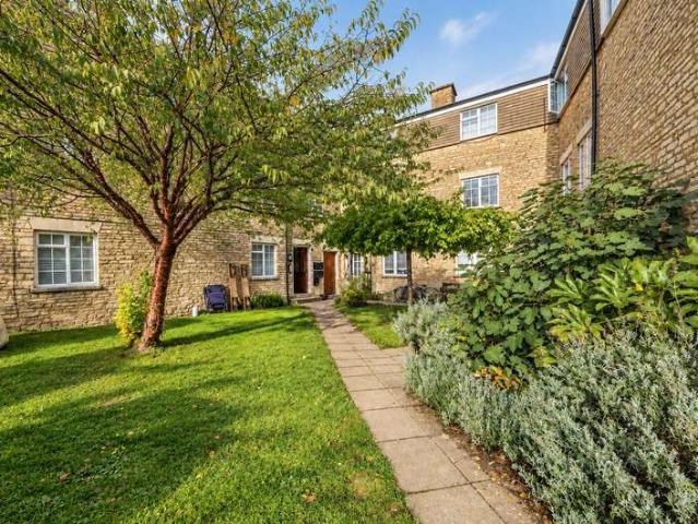 1 Bedroom Flat