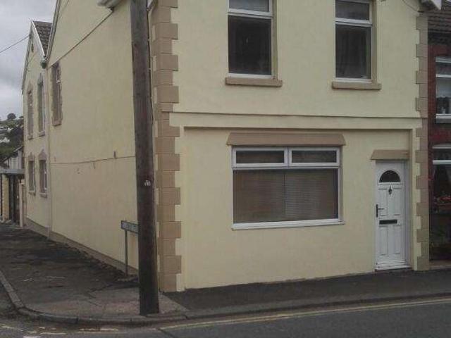 1 Bedroom Flat