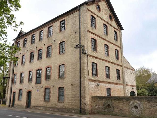 1 Bedroom Flat