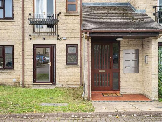 1 Bedroom Flat