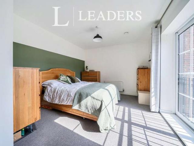 1 Bedroom Flat