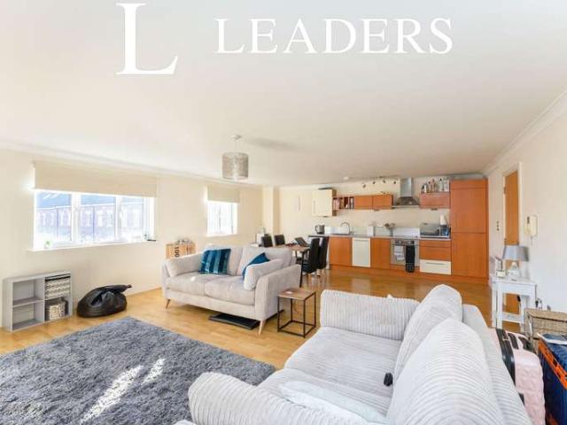 1 Bedroom Flat