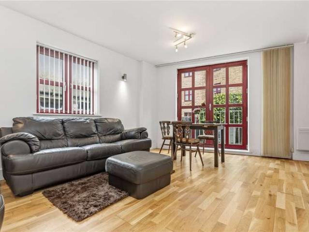 1 Bedroom Flat