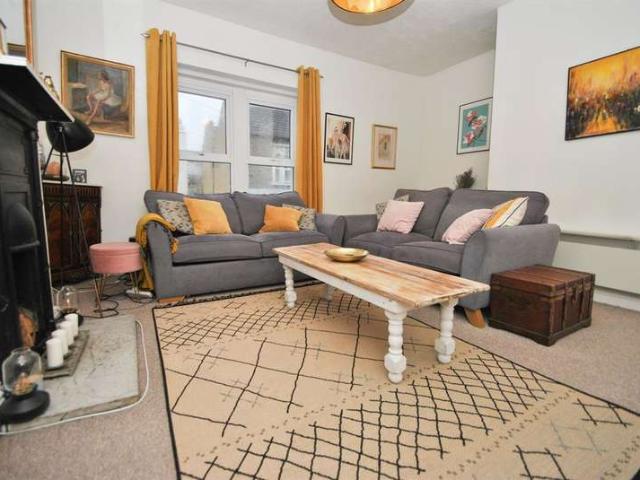 1 Bedroom Flat