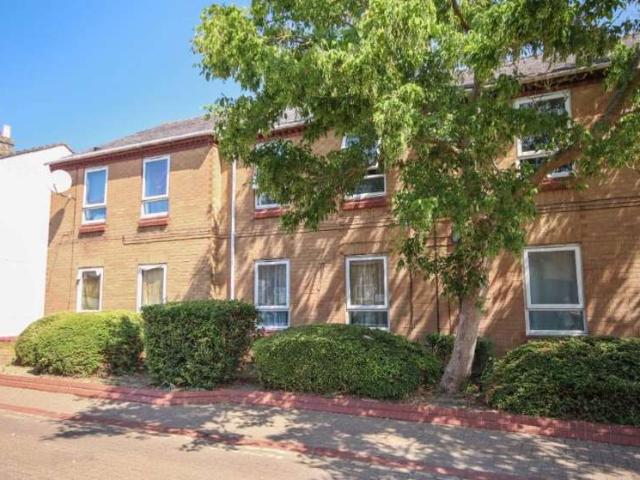 1 Bedroom Flat