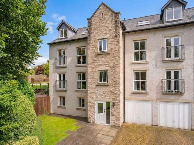 1 Bedroom Flat