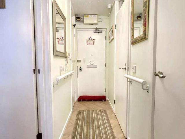 1 Bedroom Flat
