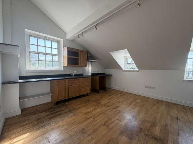 1 Bedroom Flat