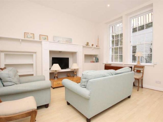 1 Bedroom Flat