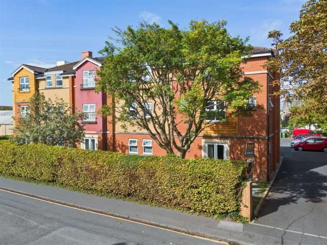1 Bedroom Flat