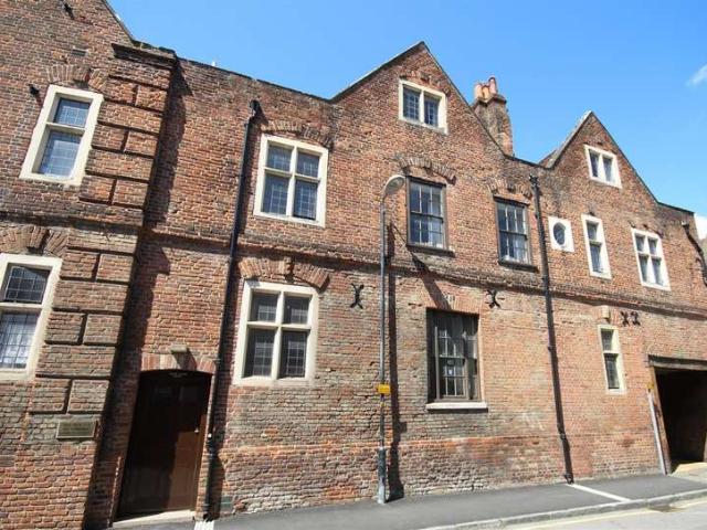 1 Bedroom Flat