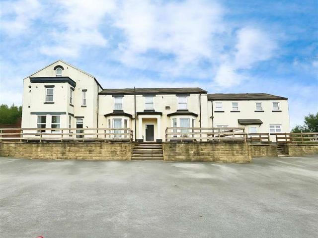 1 Bedroom Flat