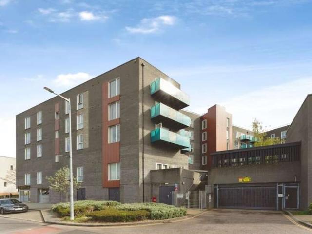 1 Bedroom Flat