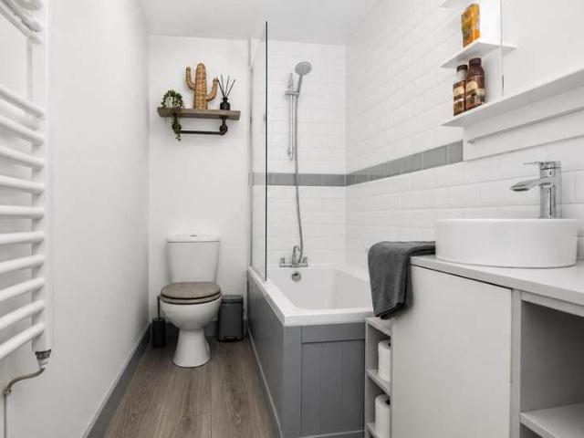 1 Bedroom Flat