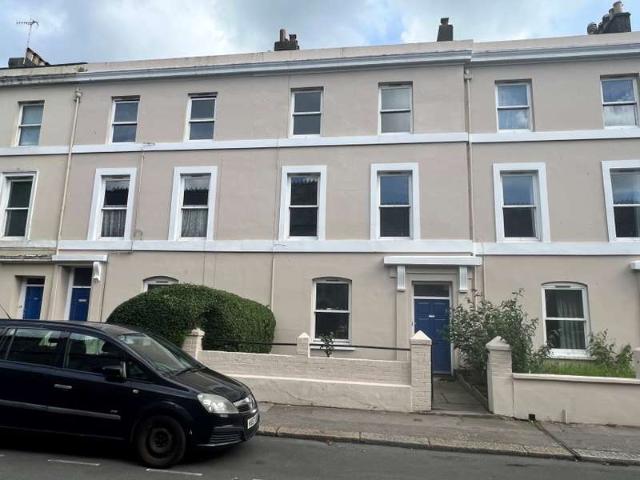 1 Bedroom Flat
