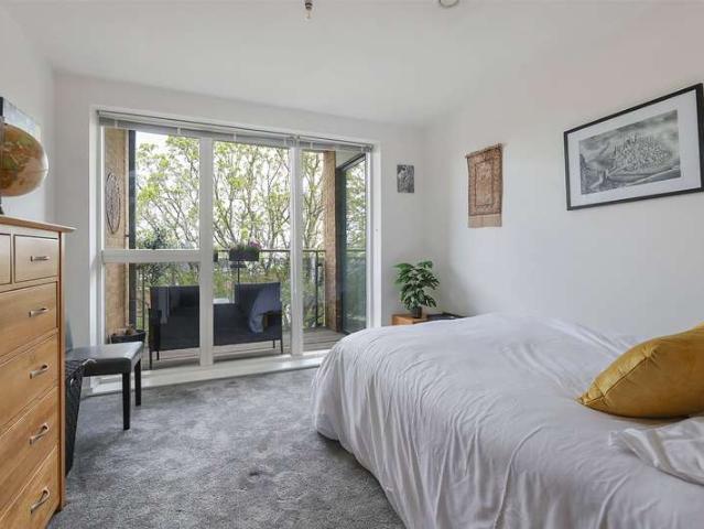 1 Bedroom Flat