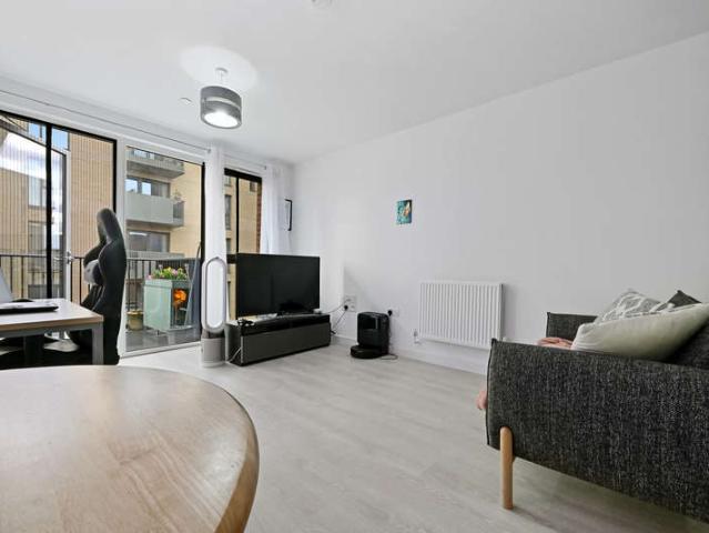 1 Bedroom Flat