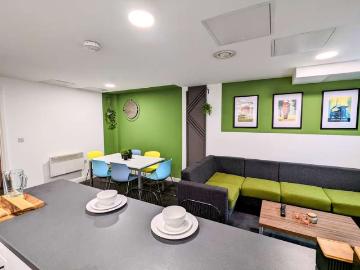 1 Bedroom Flat