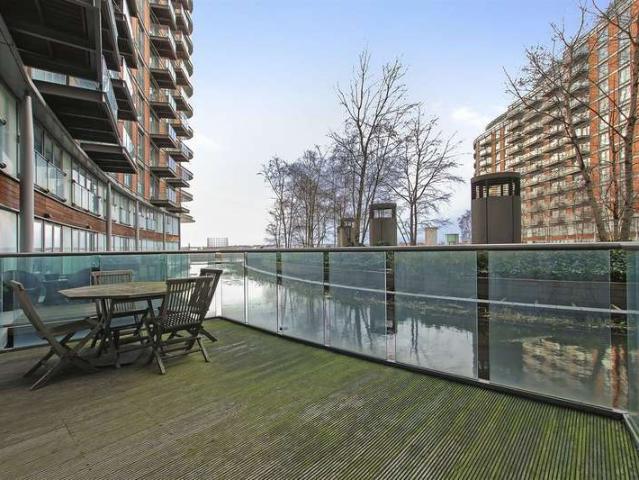 1 Bedroom Flat